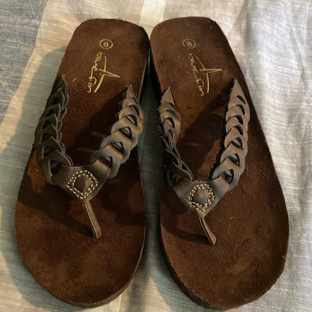 Blue Fin Brown Suede Flip Flops - Size 8